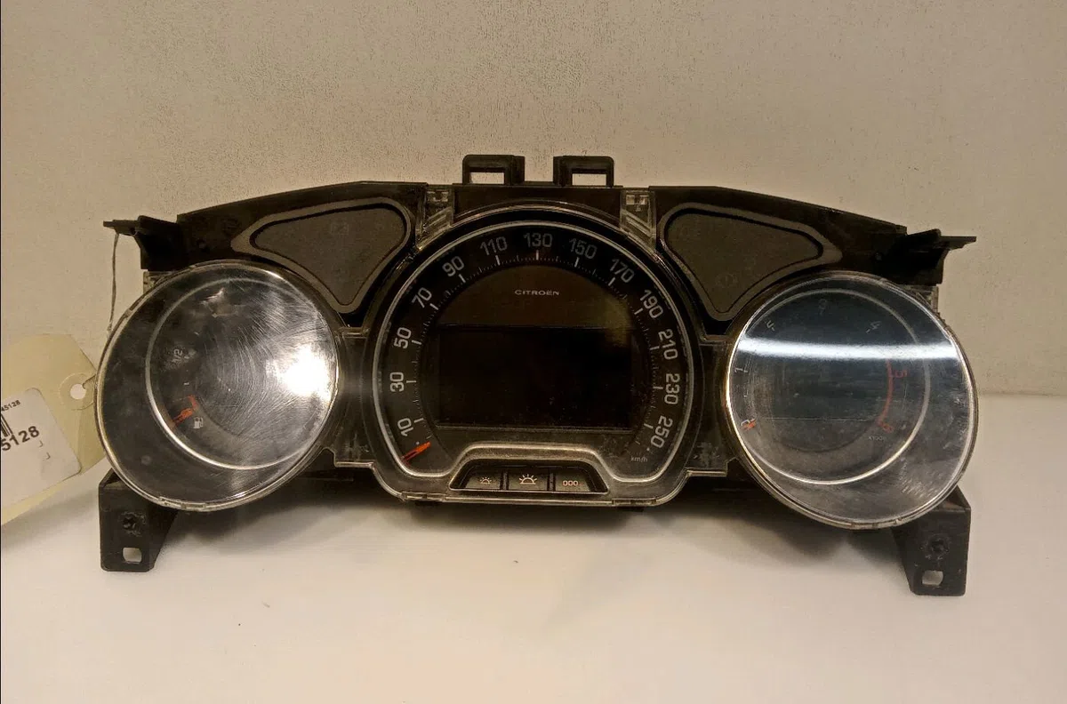 Compteur Citroen C5 III Break (RW_) 2.0 hdi 140 (2009) 5 portes occasion