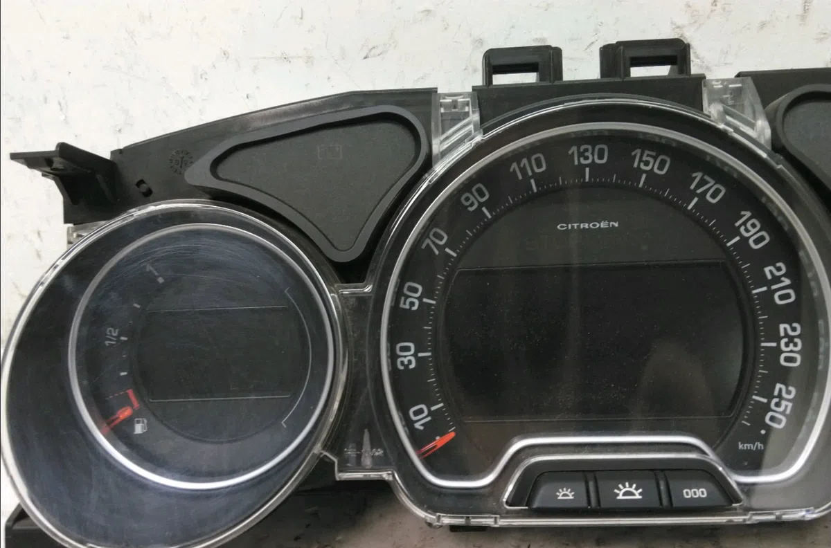 Compteur Citroen C5 III (RD_) 2.0 hdi 140 (2008) 4 portes occasion