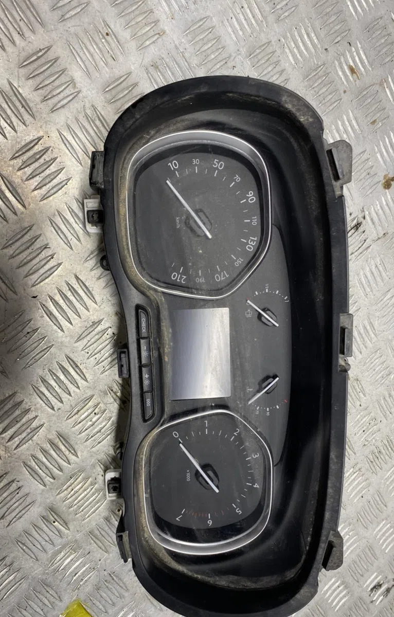 Compteur CITROEN JUMPY 3 XS occasion — photo 2