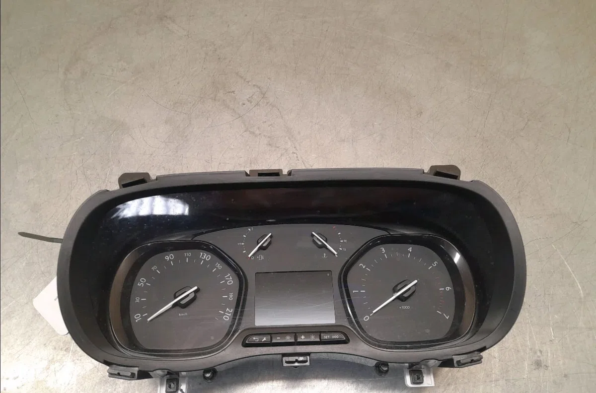 Compteur Citroen JUMPY Camionnette (V_) 2.0 bluehdi 120 (2016) occasion — photo 2