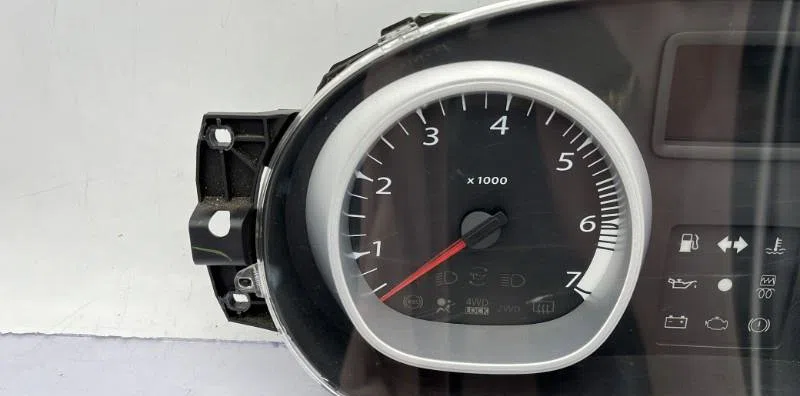 Compteur DACIA DUSTER 1 PHASE 1 occasion — photo 3