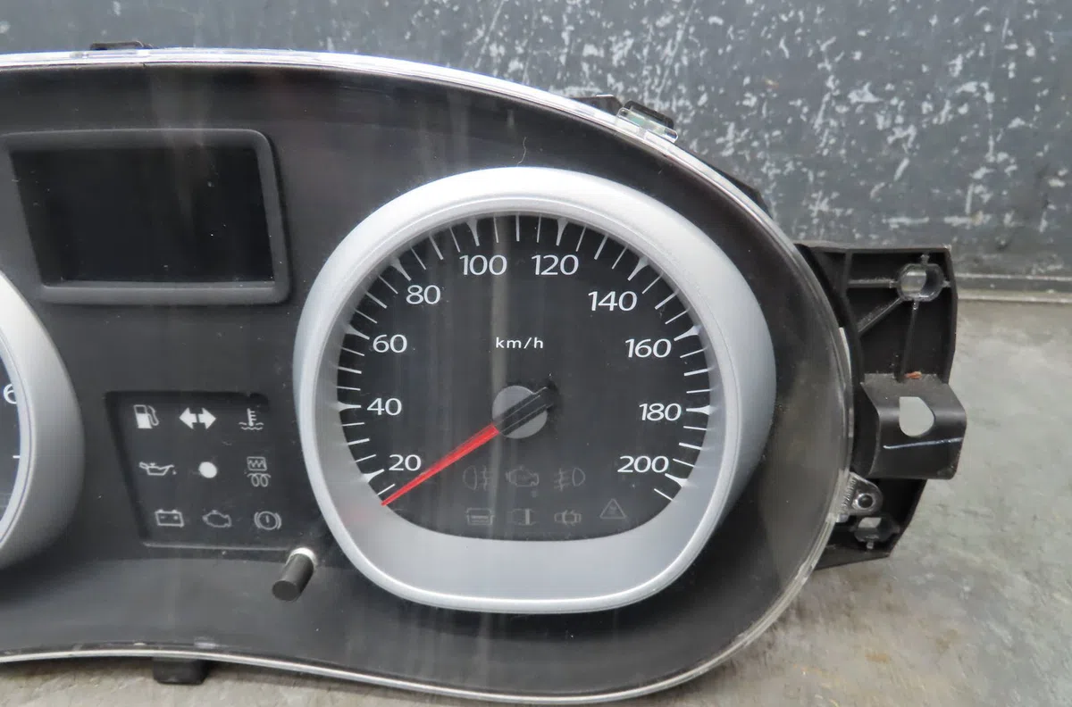 Compteur Dacia DUSTER (HS_) 1.5 dci 4x4 (hsmc, hsmd) (2010-2018) 5 portes occasion — photo 2