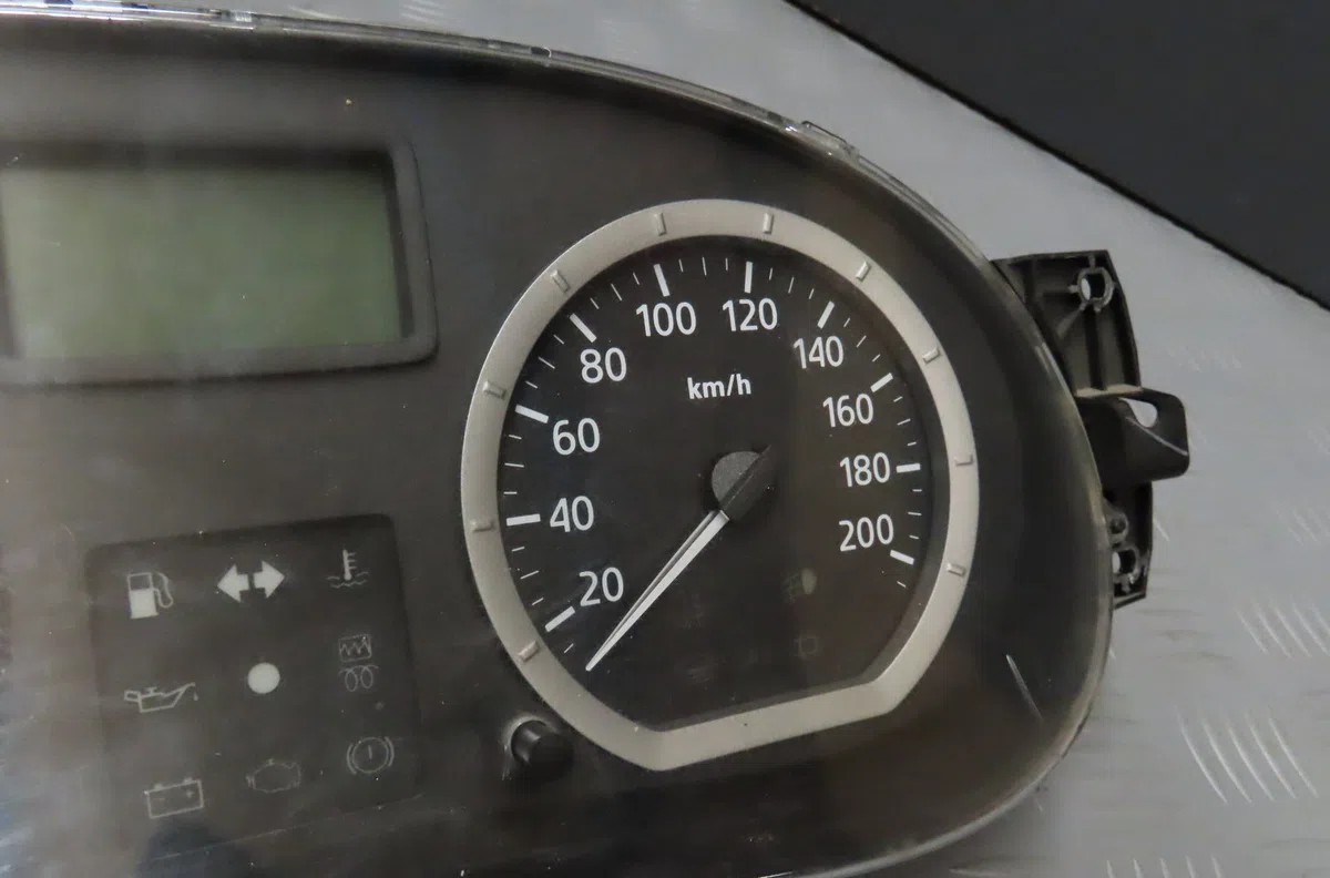 Compteur DACIA LOGAN 2007 occasion — photo 3