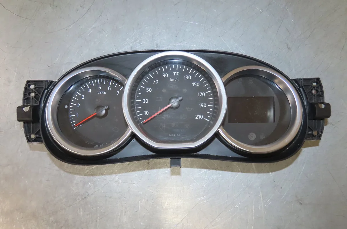 Compteur Dacia SANDERO II 1.5 dci (2012) 5 portes occasion