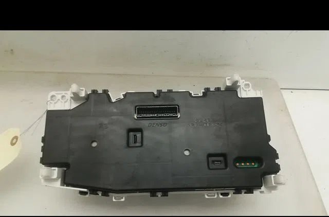 Compteur DAIHATSU TREVIS 2007 occasion — photo 2