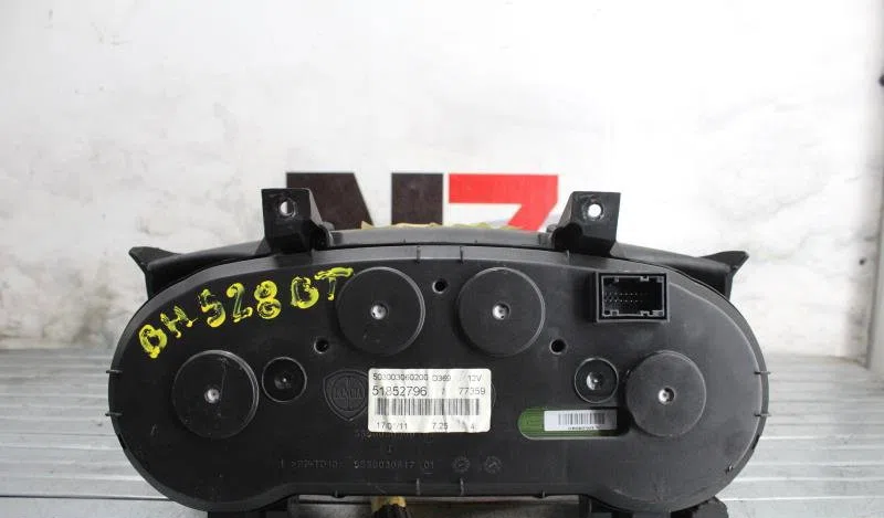 Compteur FIAT PUNTO EVO 3 occasion — photo 2