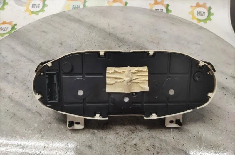 Compteur FORD FIESTA 6 PHASE 1 occasion — photo 2