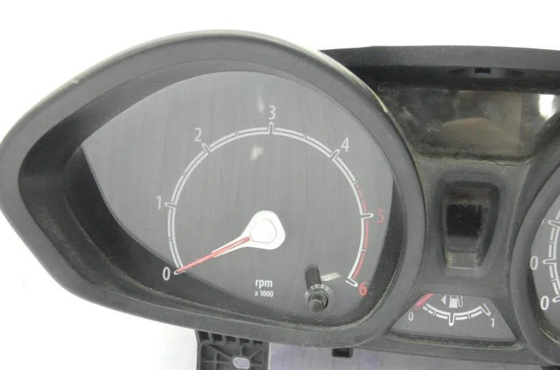 Compteur FORD FIESTA 6 PHASE 1 occasion — photo 2