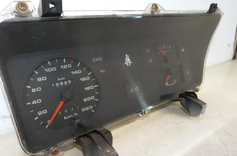 Compteur FORD SIERRA PHASE 2 occasion — photo 2