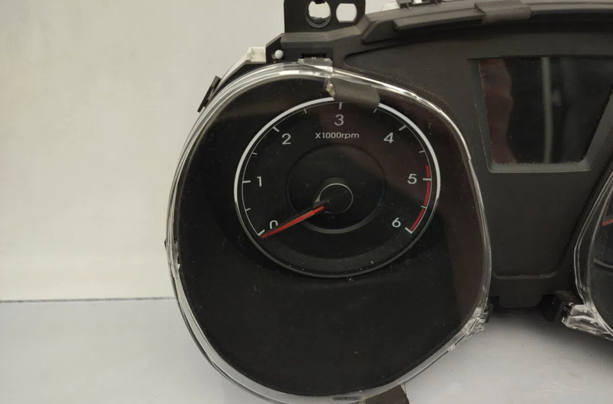 Compteur HYUNDAI IX 20 PHASE 1 occasion — photo 2