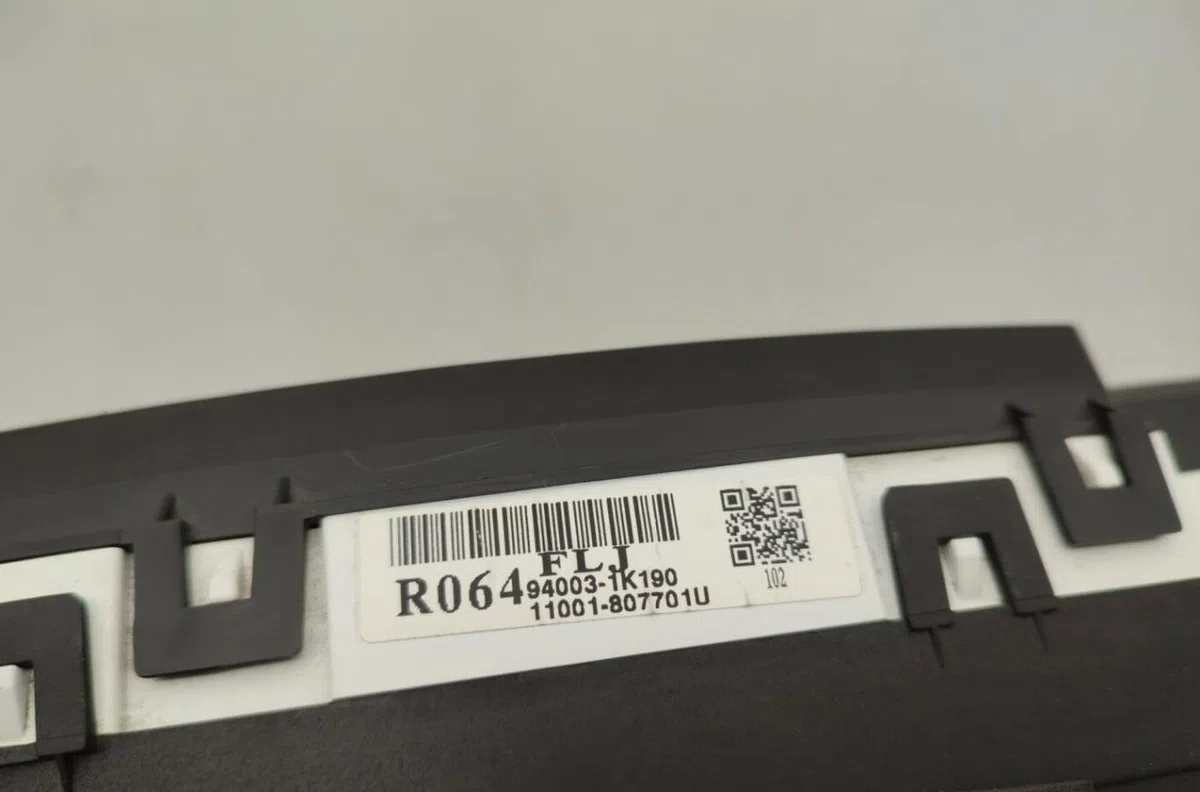 Compteur HYUNDAI IX 20 PHASE 1 occasion — photo 4