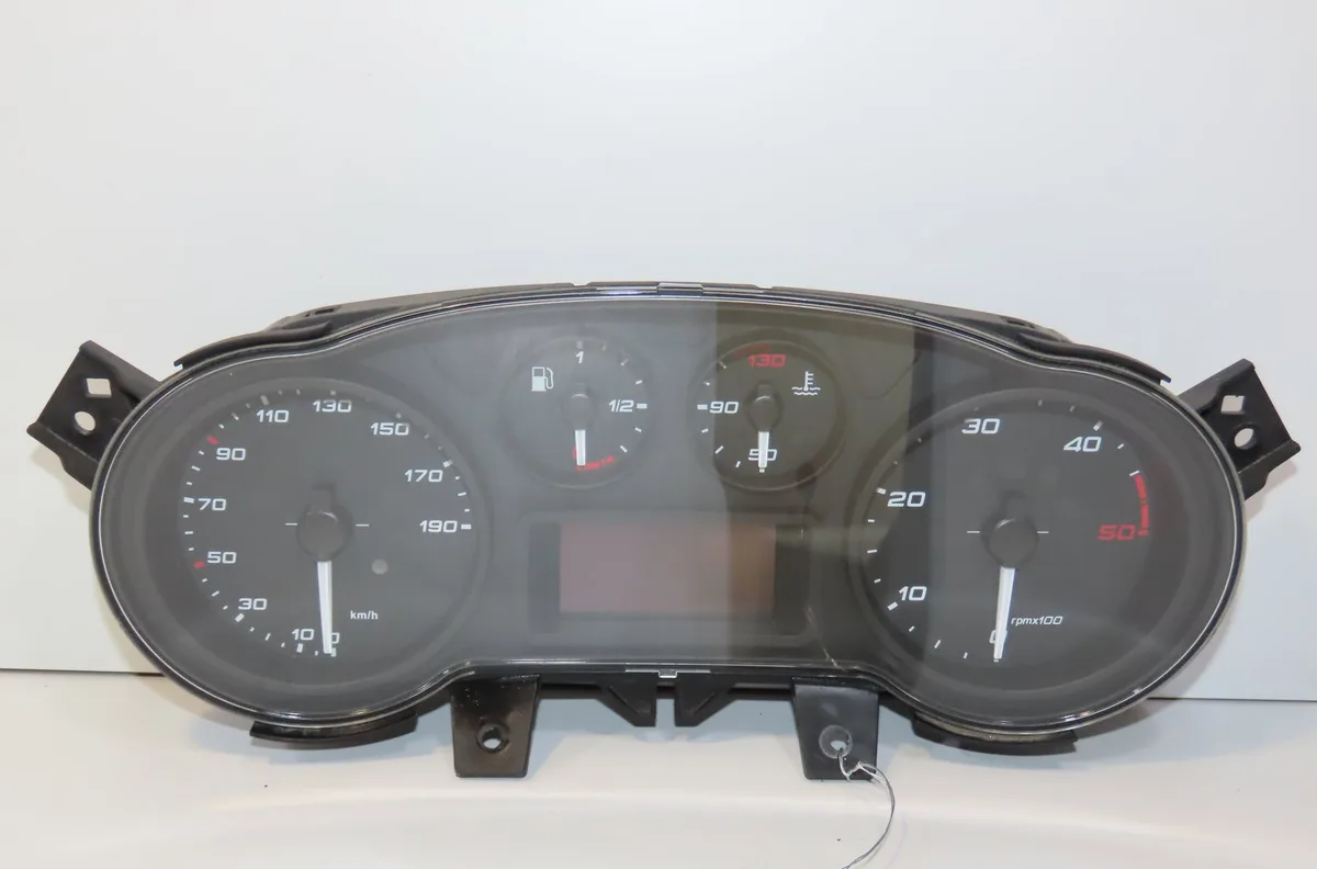 Compteur Iveco DAILY VI Camion plate-forme-Châssis 35s18, 35c18, 40c18, 50c18, 60c18, 65c18, 70c18 (2016) occasion