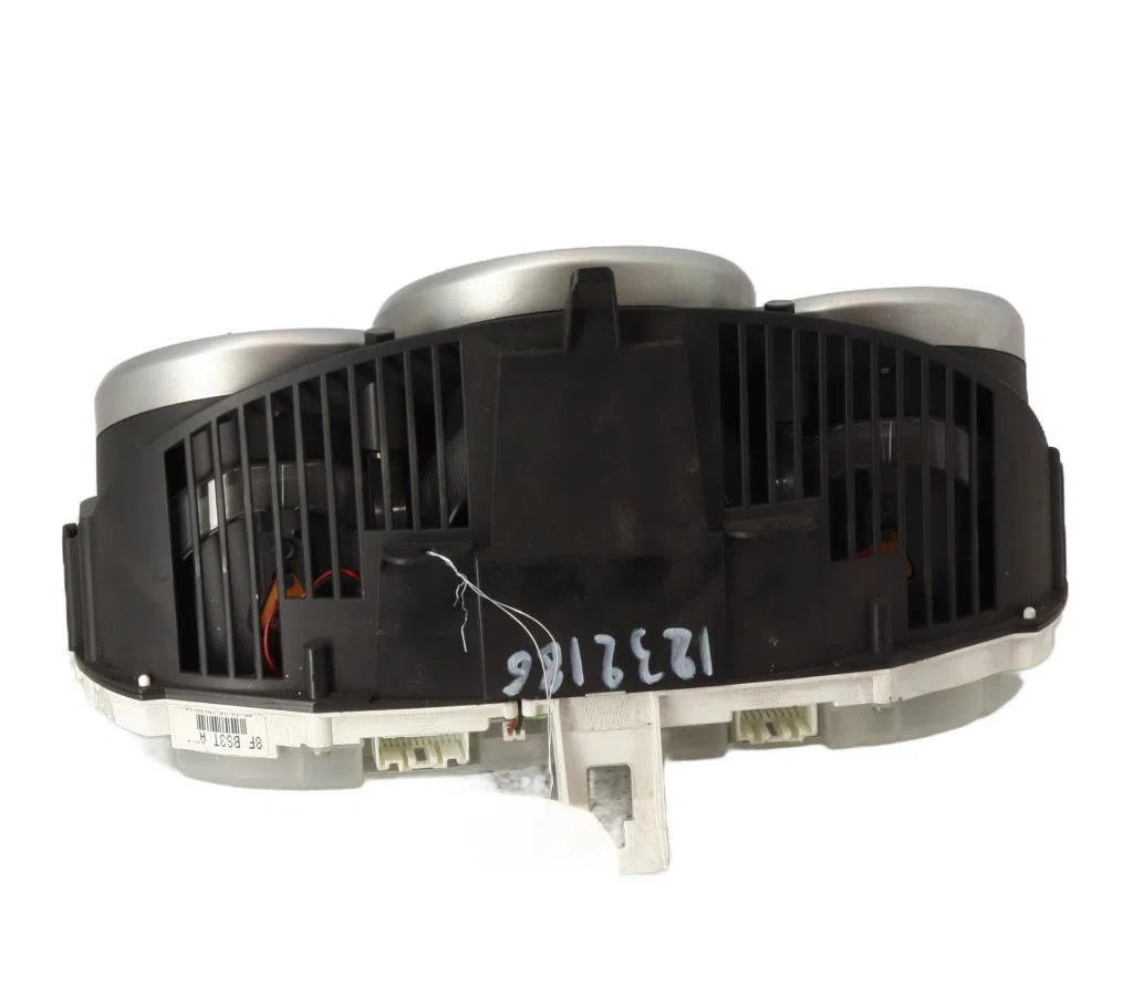 Compteur Mazda 3 A trois volumes (BK) 1.6 di turbo (bk12y) (2004-2009) occasion — photo 2