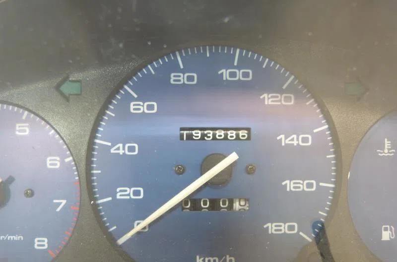 Compteur MAZDA 626 3 PHASE 1 occasion — photo 4