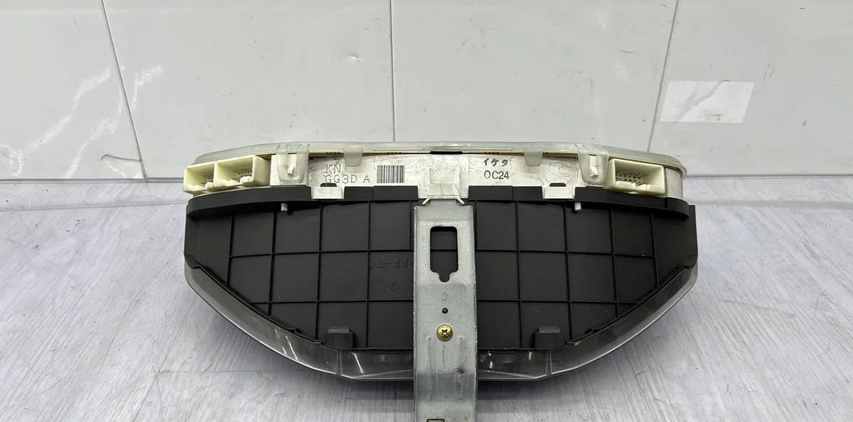 Compteur MAZDA 626 4 PHASE 2 occasion — photo 3