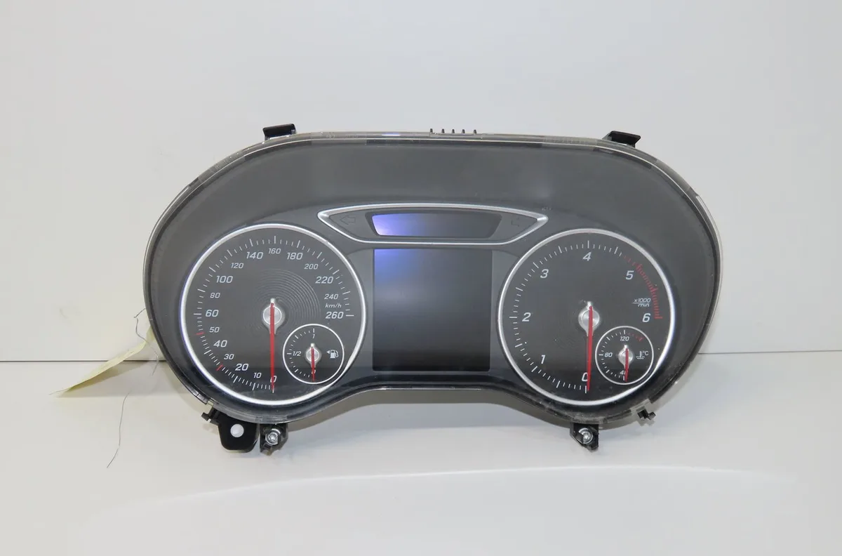 Compteur Mercedes-benz CLASSE A (W176) A 160 cdi - d (176.011) (2013-2018) occasion