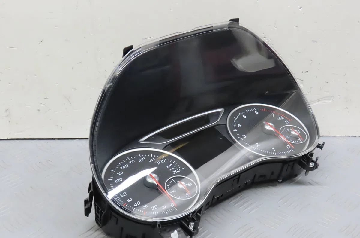 Compteur Mercedes-benz CLASSE A (W176) A 180 (176.042) (2012-2018) occasion — photo 2