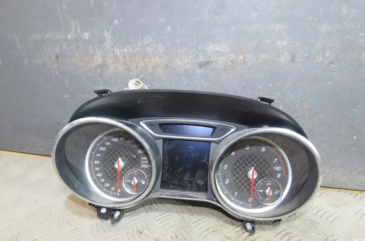 Compteur Mercedes-benz CLASSE A (W176) A 250 (176.050) (2015-2018) occasion