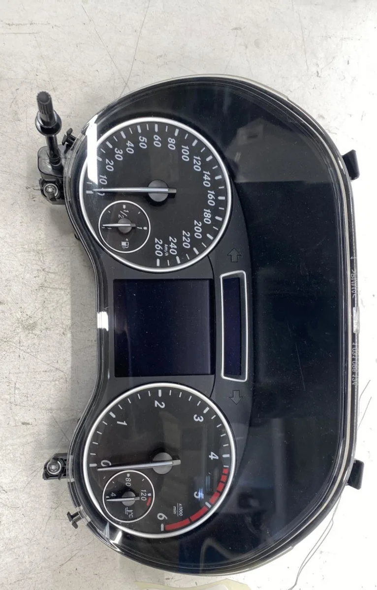 Compteur Mercedes-benz CLASSE B Sports Tourer (W246, W242) B 200 cdi (246.201) (2011-2014) occasion