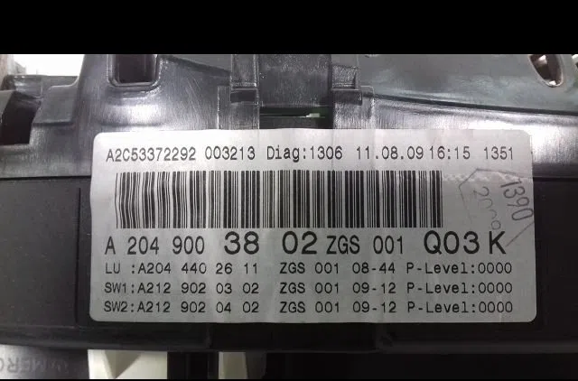 Compteur Mercedes-benz CLASSE C (W204) C 220 cdi (204.002) (2008-2014) 4 portes occasion — photo 2