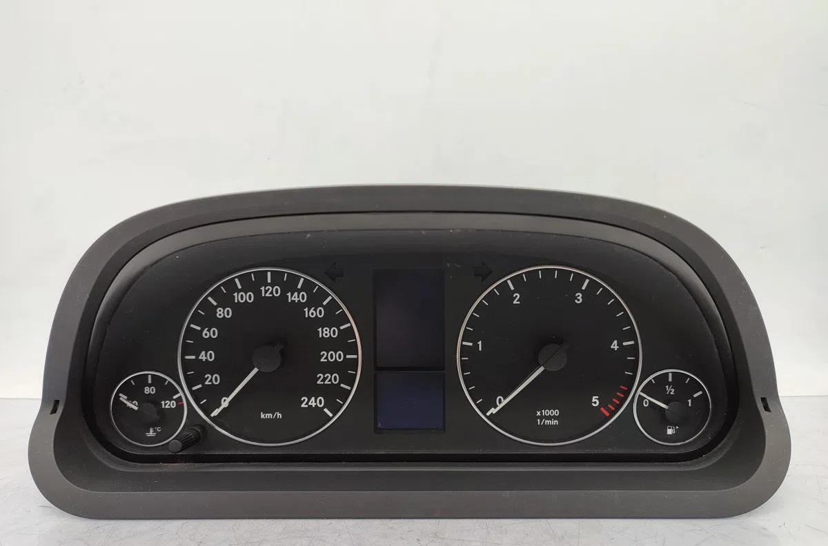 Compteur MERCEDES CLASSE A 169 PHASE 1 occasion — photo 3