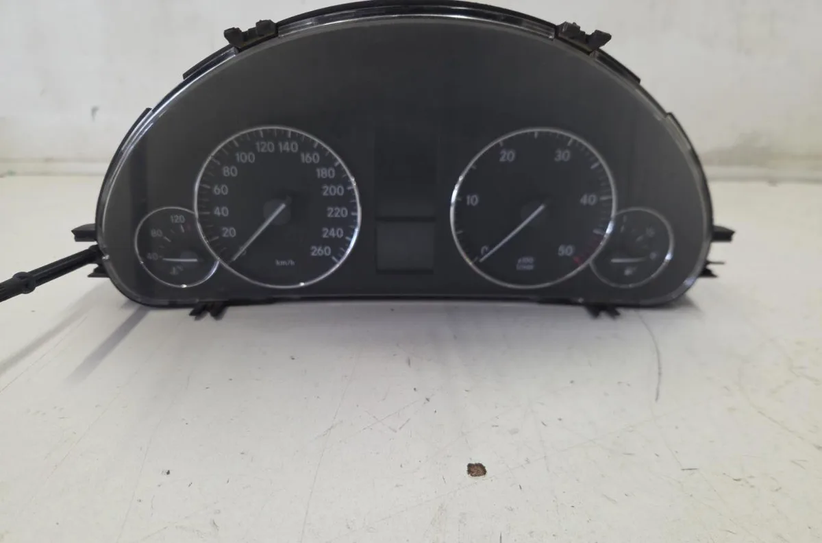 Compteur MERCEDES CLASSE C 203 COUPE SPORT PHASE 1 occasion