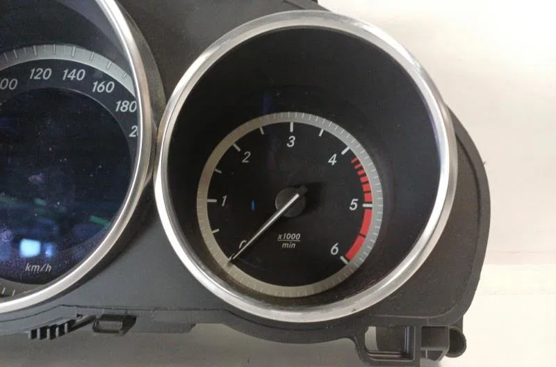 Compteur MERCEDES CLASSE E 212 PHASE 2 occasion