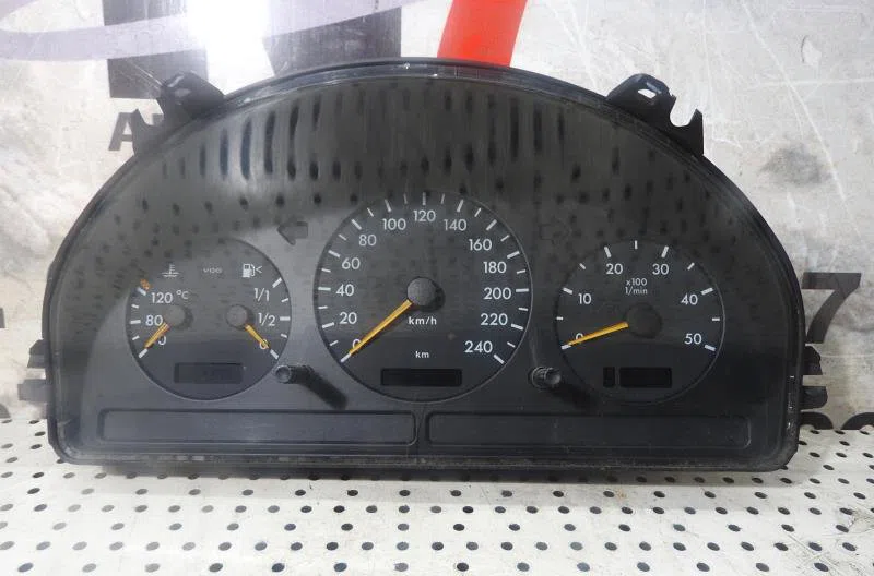 Compteur MERCEDES CLASSE M 163 PHASE 2 occasion — photo 2