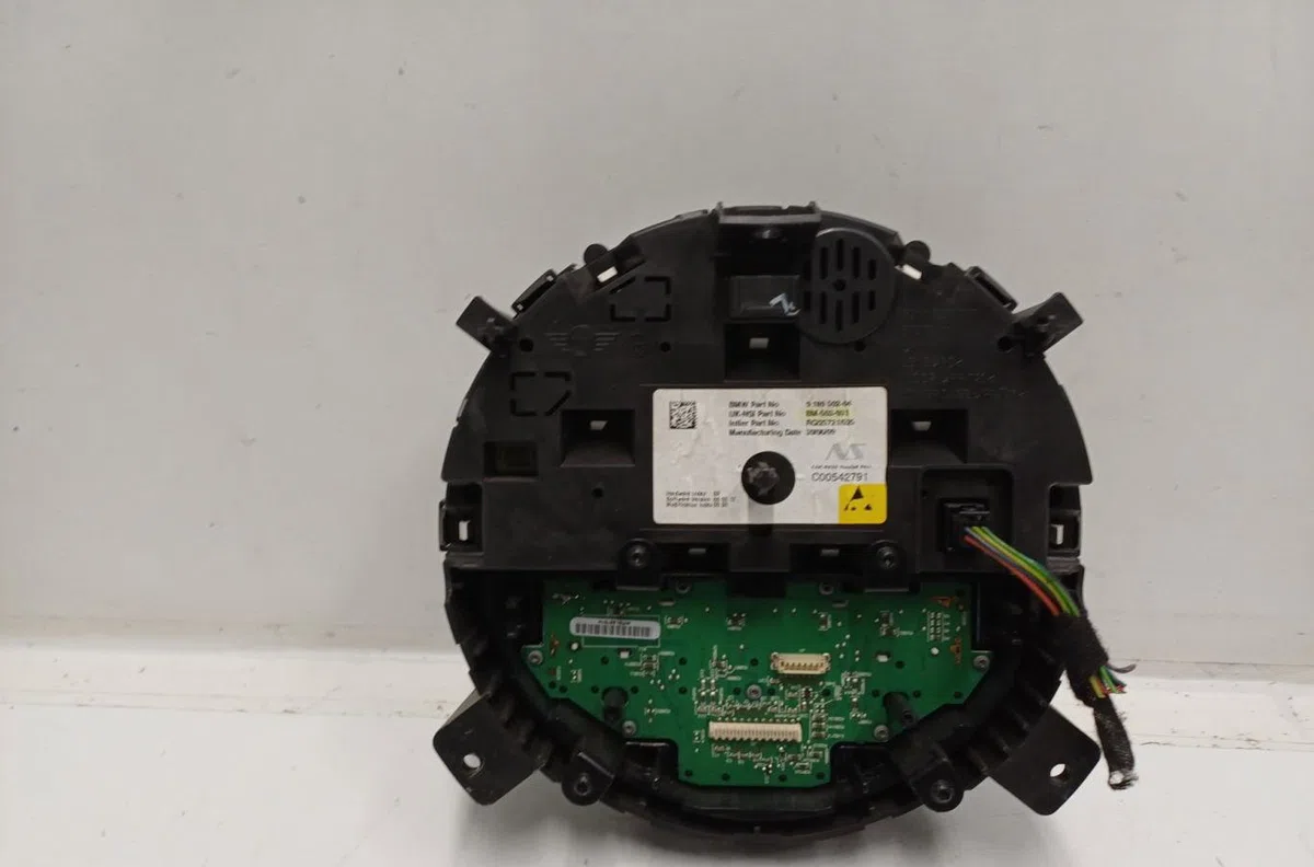 Compteur MINI MINI 2 R56 PHASE 1 occasion — photo 2