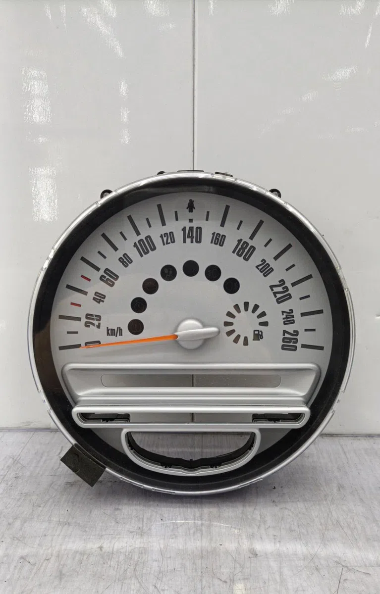 Compteur MINI MINI 2 R56 PHASE 1 occasion — photo 2