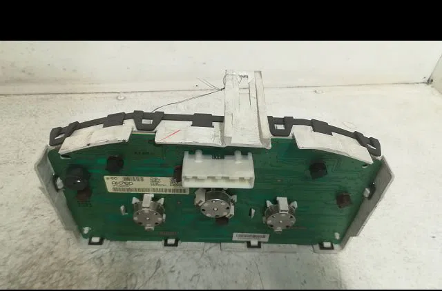 Compteur Nissan MICRA III (K12) 1.2 16v (2003-2010) occasion — photo 2