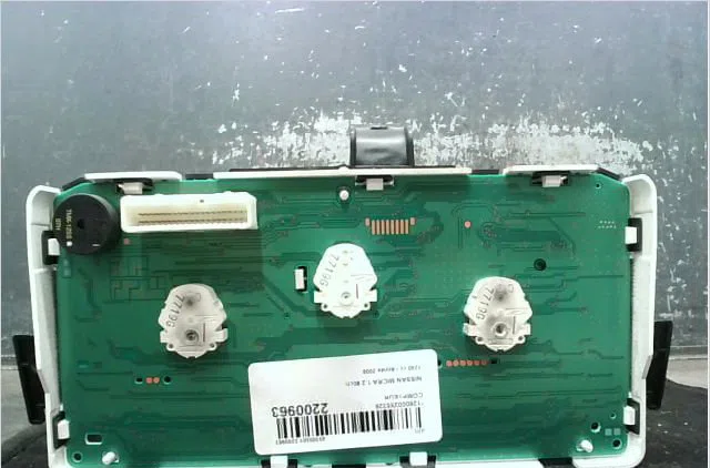 Compteur Nissan MICRA III (K12) 1.2 16v (2003-2010) occasion — photo 2