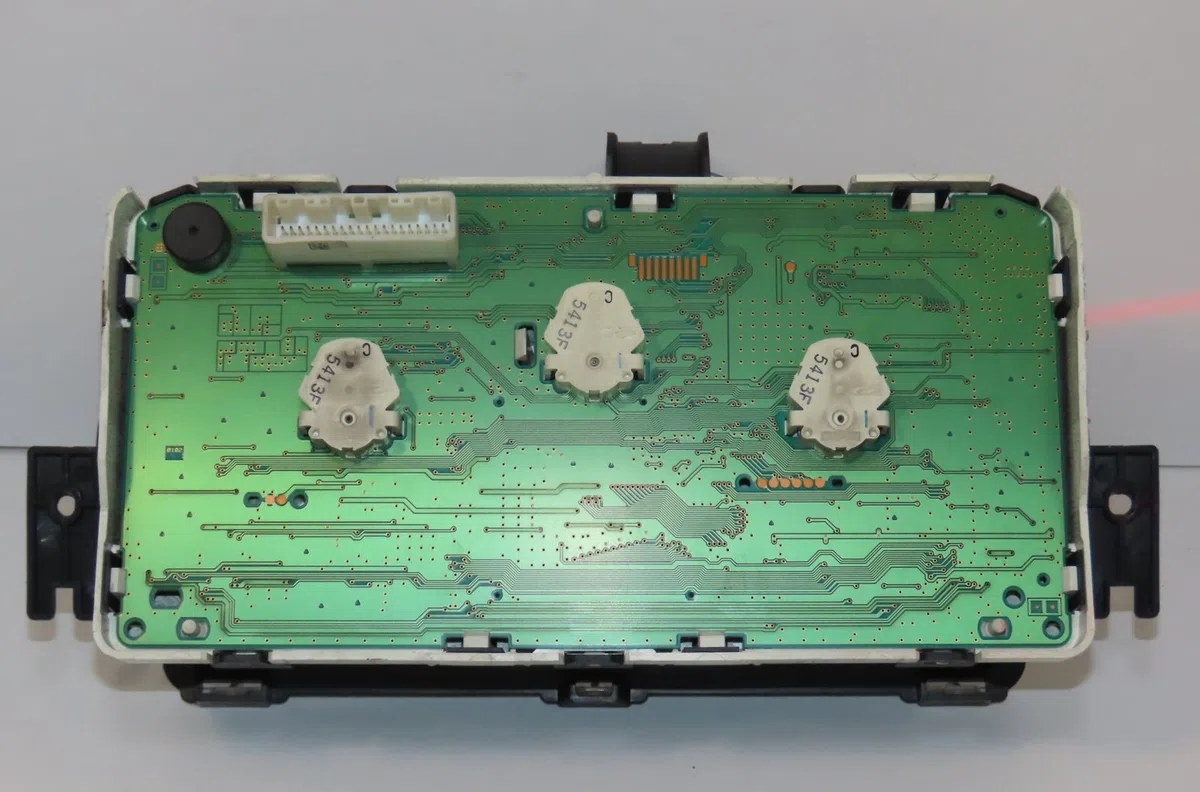 Compteur Nissan MICRA III (K12) 1.5 dci (2003-2010) occasion — photo 2