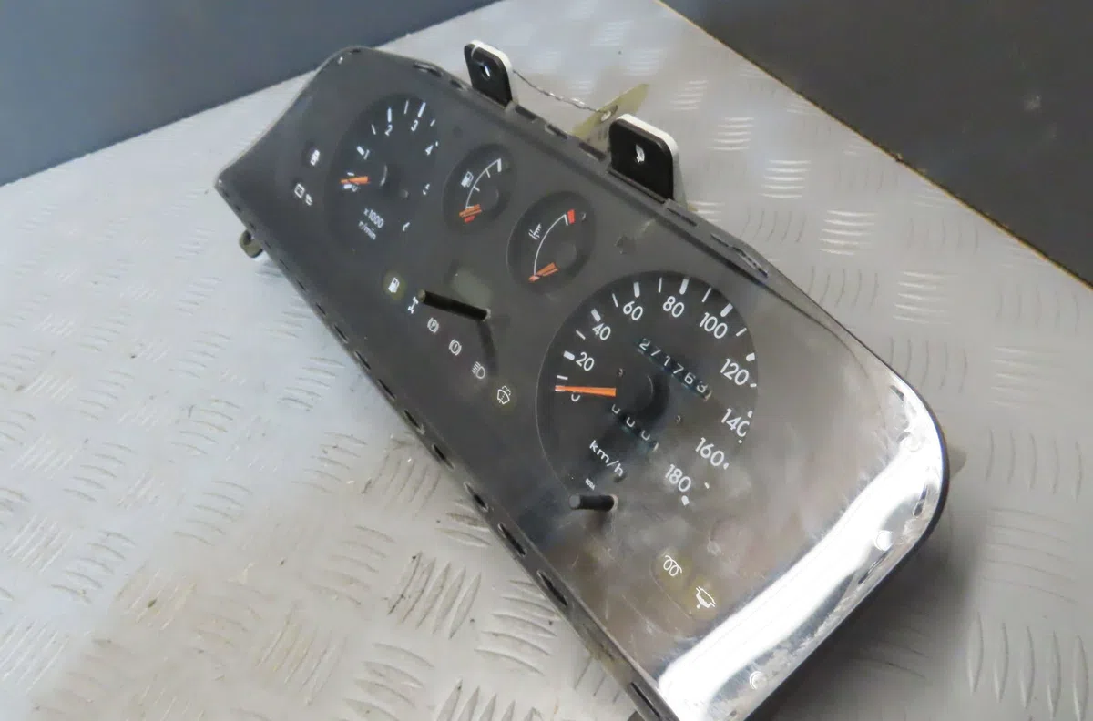 Compteur NISSAN TERRANO 1994 occasion — photo 2