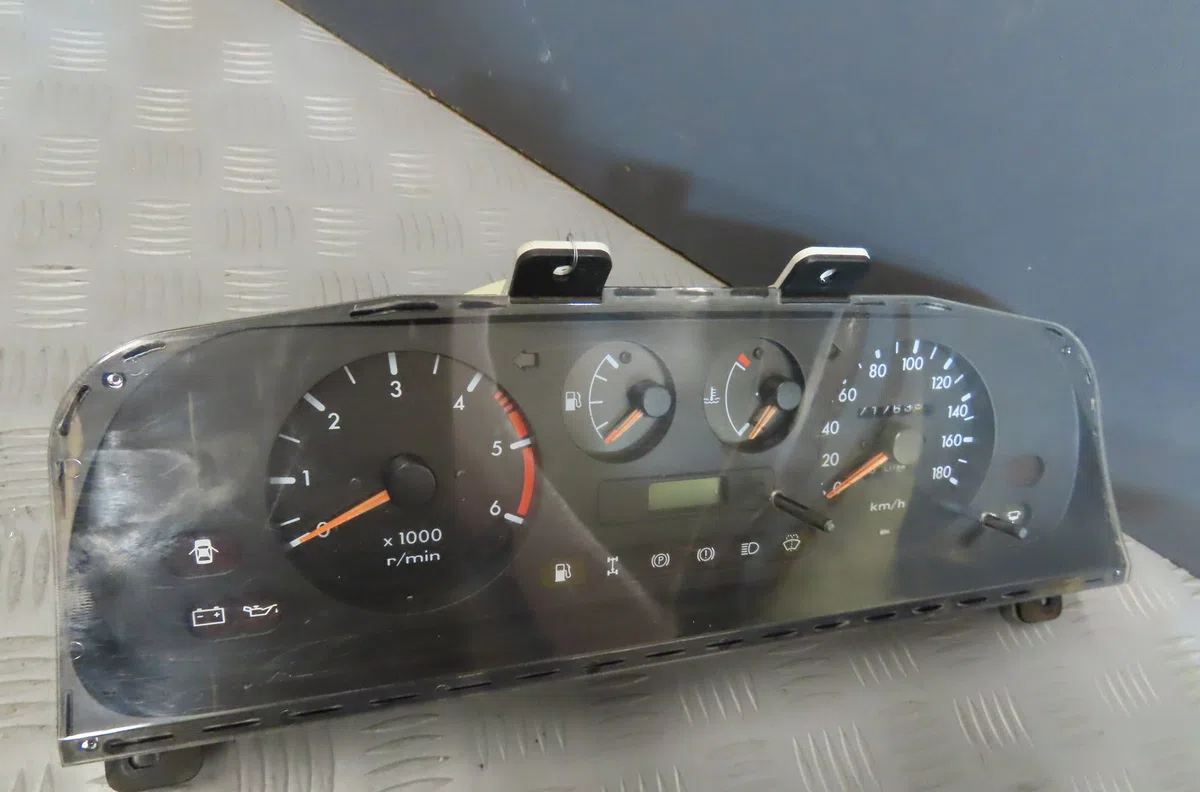 Compteur NISSAN TERRANO 1994 occasion — photo 3