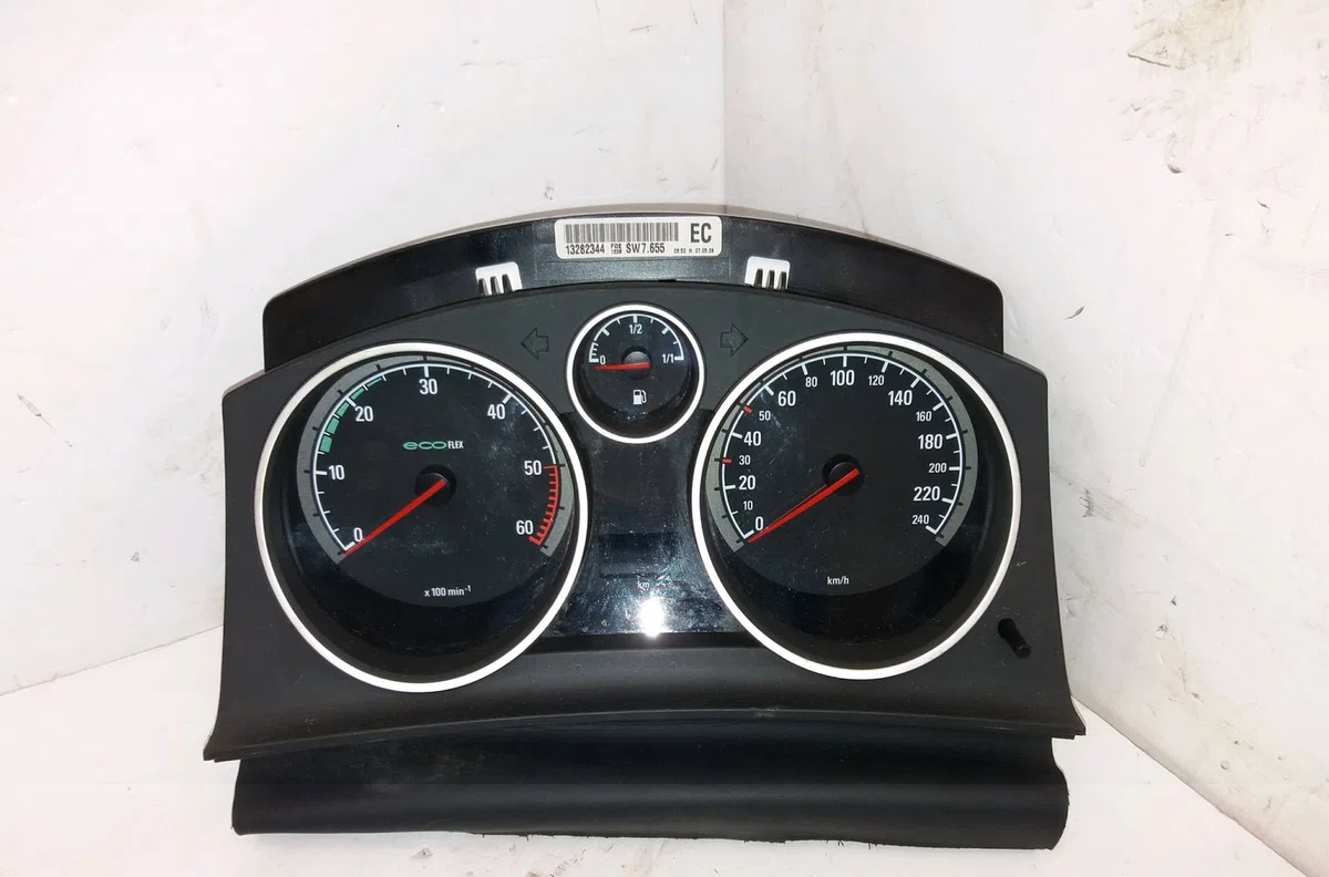 Compteur Opel ASTRA H GTC (A04) 1.3 cdti (l08) (2005-2010) 3 portes occasion — photo 4