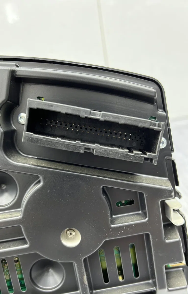 Compteur OPEL ASTRA H PHASE 1 BREAK occasion — photo 2