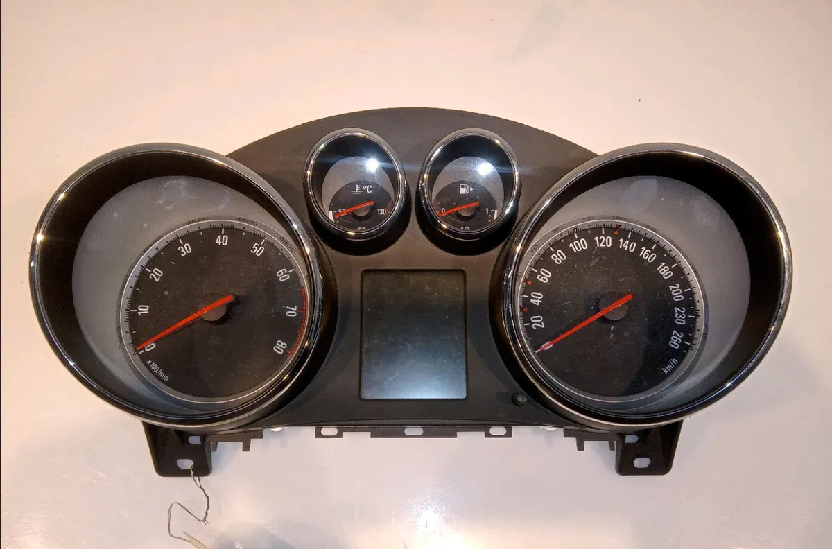 Compteur Opel ASTRA J (P10) 1.4 turbo (68) (2010-2015) occasion