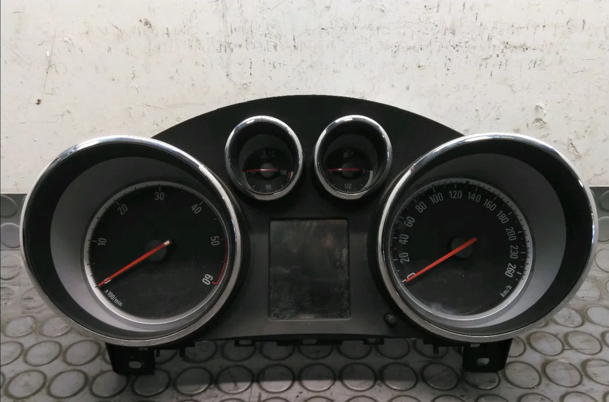 Compteur Opel ASTRA J Sports Tourer (P10) 1.7 cdti (35) (2010-2015) occasion