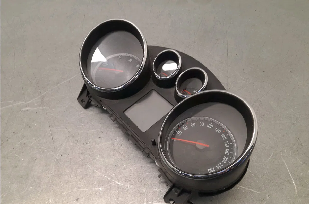 Compteur Opel CASCADA (W13) 2.0 cdti (67) (2013-2015) occasion