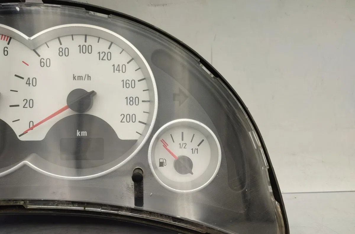 Compteur OPEL CORSA C PHASE 1 occasion — photo 2