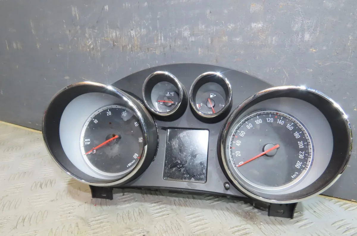Compteur Opel INSIGNIA A Sports Tourer (G09) 2.0 cdti (35) (2008-2015) occasion