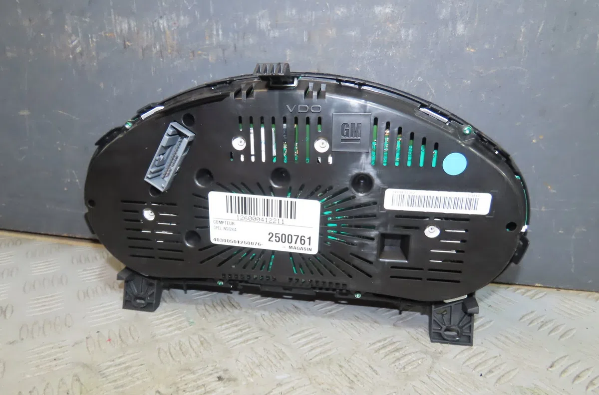 Compteur Opel INSIGNIA A Sports Tourer (G09) 2.0 cdti (35) (2008-2015) occasion