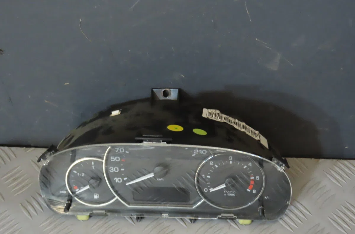 Compteur PEUGEOT 1007 2009 occasion — photo 2