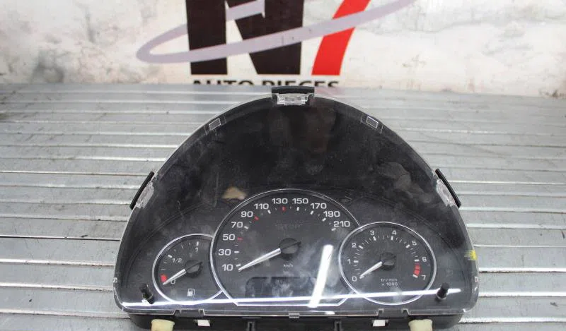 Compteur PEUGEOT 1007 occasion — photo 4