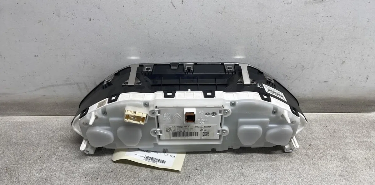 Compteur PEUGEOT 2008 1 PHASE 1 occasion — photo 2