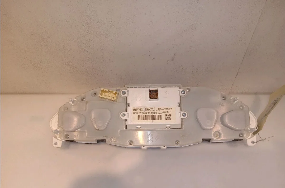 Compteur Peugeot 2008 I (CU_) 1.6 hdi (2013) occasion — photo 2