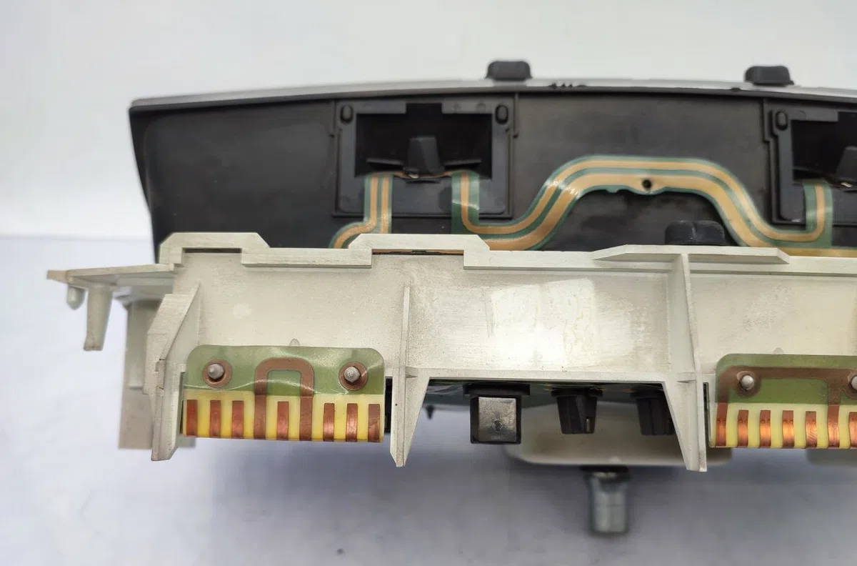 Compteur PEUGEOT 205 PHASE 2 occasion — photo 2