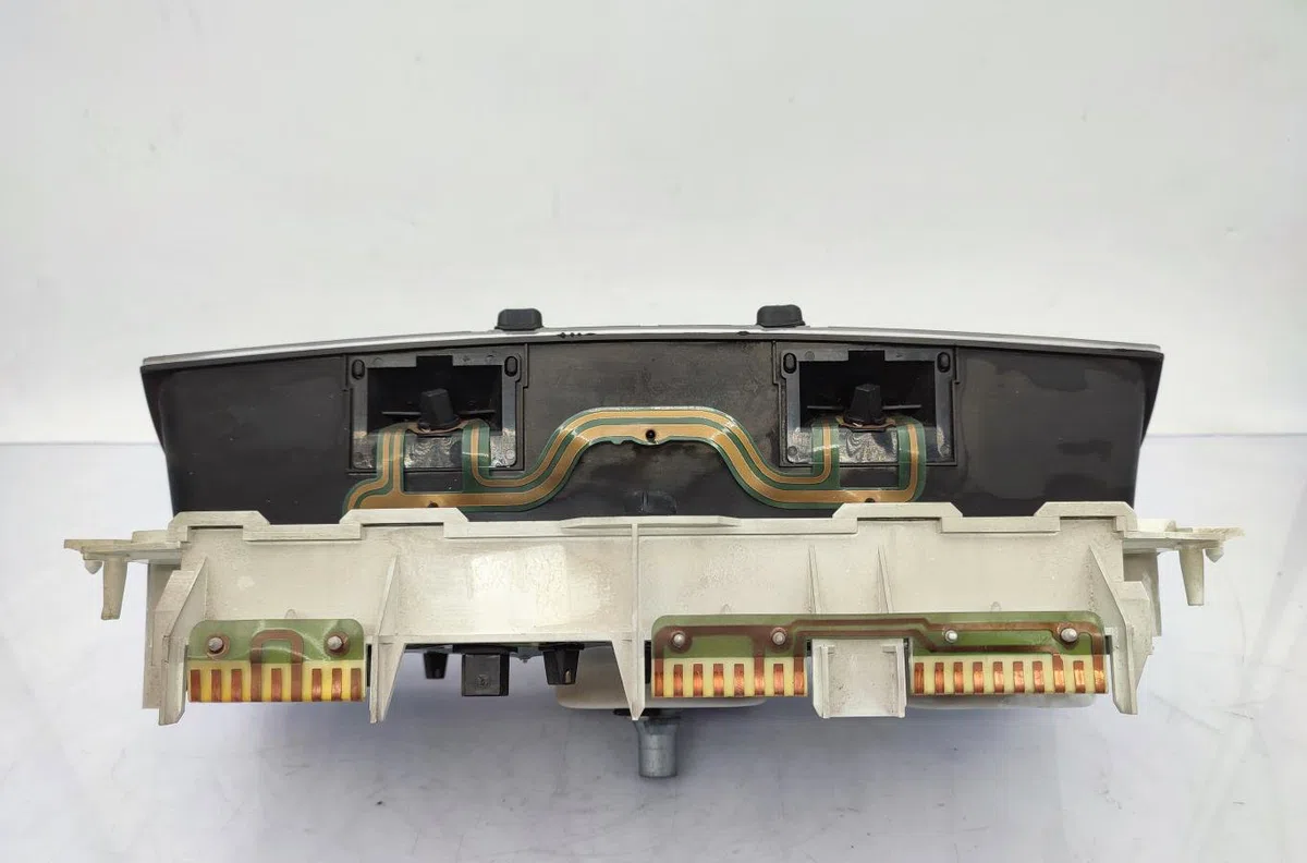 Compteur PEUGEOT 205 PHASE 2 occasion — photo 3