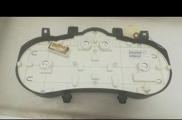 Compteur Peugeot 206 (2L_, 2M_) 1.4 i (2lkfwa, 2mkfwa) (2009-2013) 3 portes occasion — photo 2